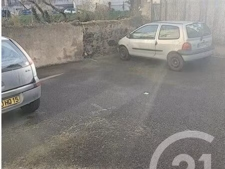parking 6 m² clermont ferrand