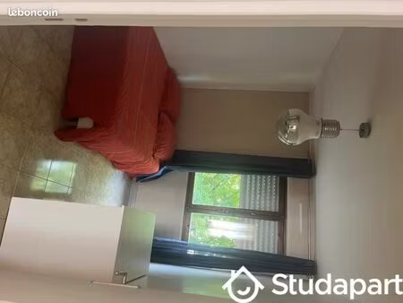 chambre 1 pièce 10 m²