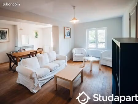 chambre 1 pièce 20 m²