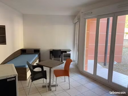 studio 1 pièce 18 m²