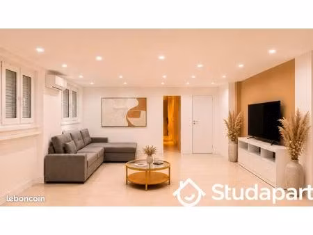 chambre 1 pièce 9 m²