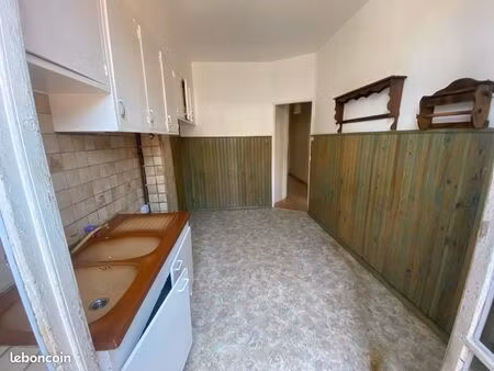 appartement ancien de 70m2 quartier chartreux