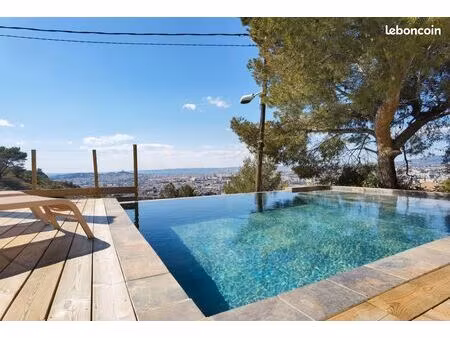 maison avec vue sur mer - 675 000