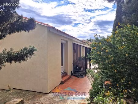 villa t 3/4 avec garage sur 590 m²