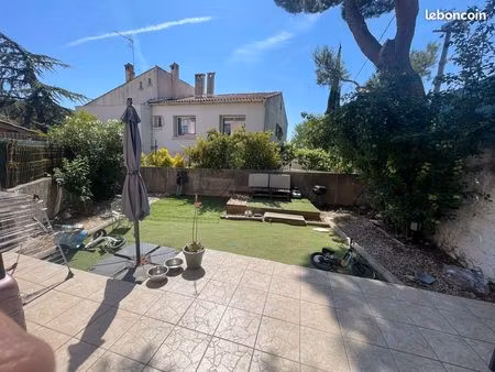 t2 avec jardin aux pennes mirabeau