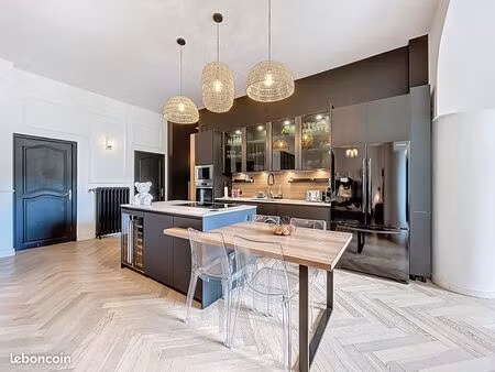 superbe bourgeois entièrement rénové à juan-les-pins - proche plage