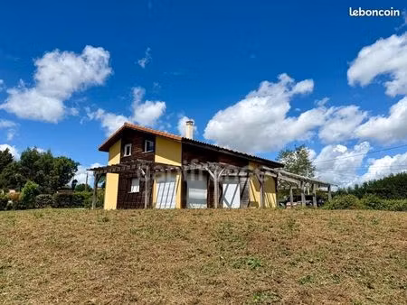 maison 2 pièces 139 m²