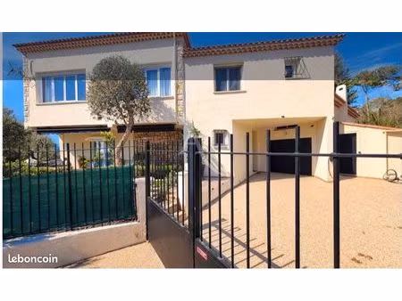 maison 136 m2 +plu 100 m2 + piscinable terrain 1899m2