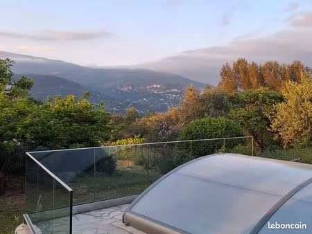 direct propriétaire  propriété rénovée dpe b 150m² 4p. 3 ch. gar. piscine terrain plat