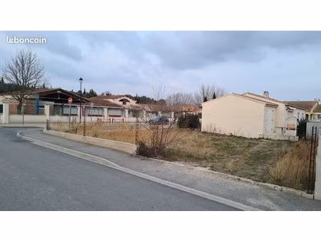 terrain à vendre
