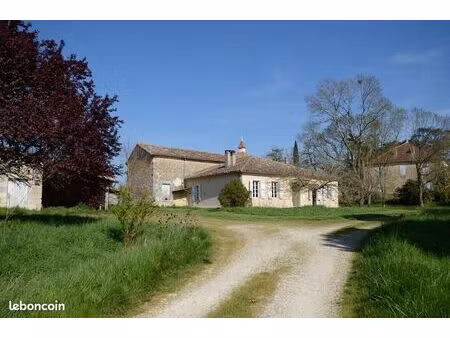 domaine agricole dans le gers