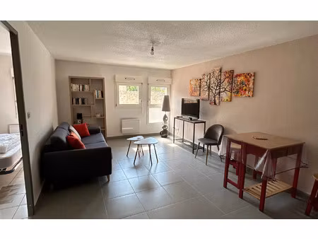 location appartement  37 m² t-2 à le croisic  555 €