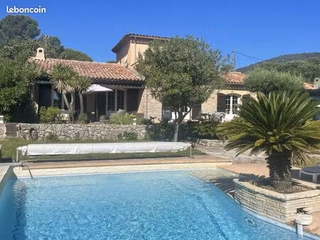 mas 5 pièces piscine à peymeinade  prox. commerces