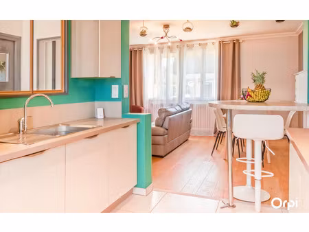 location maison  m² t-3 à hennebont  860 €
