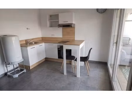 location appartement  37.9 m² t-2 à castelnau-le-lez  797 €