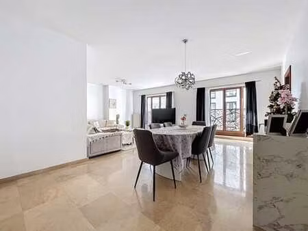 superbe appartement de 112 m²  2 chambres avec terrasse  sit