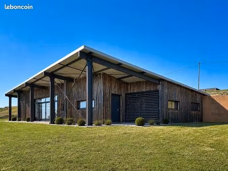 propriété 6 pièces 147 m²