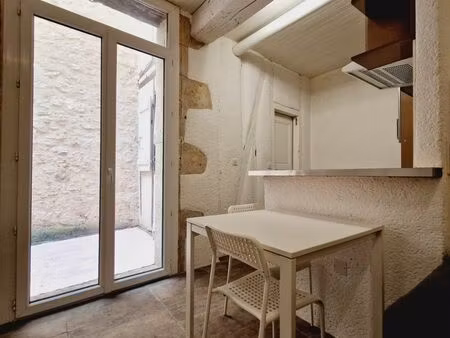 studio meublé terrasse