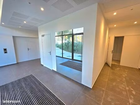 bureaux 226 m² antibes