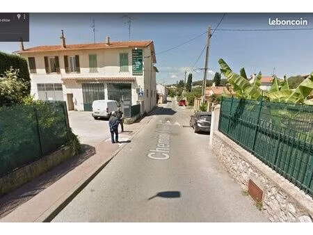 local 98 m² le cannet