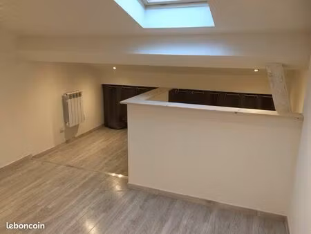 maison t3 – 56 m² + 20 m² de combles aménagés – cuisine équipée – gimont