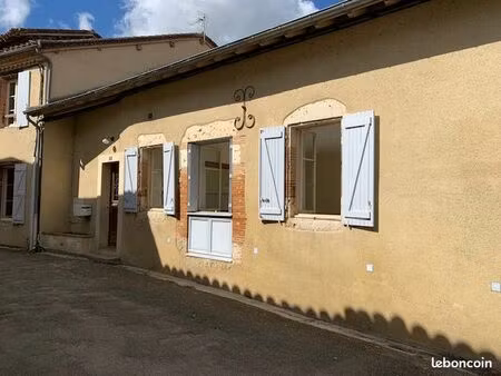 location maison de village 128 m2