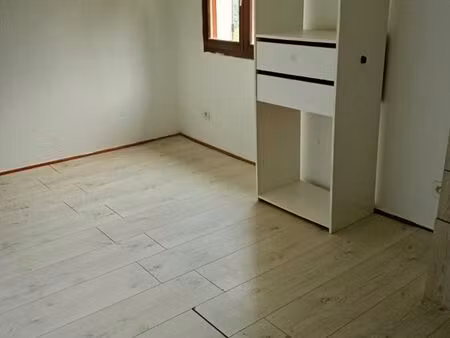 appartement à louer 3 pièces à levens