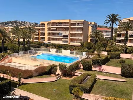 location t2 golfe juan