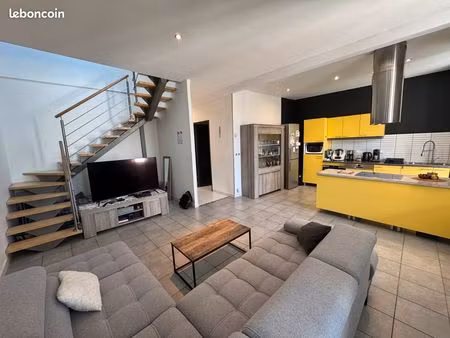 maison 101 m²  3 chambres  1 bureau  grand jardin