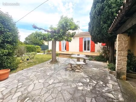 villa 4 pièces 94 m²
