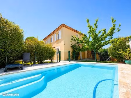 maison familiale t5/t6 120m2