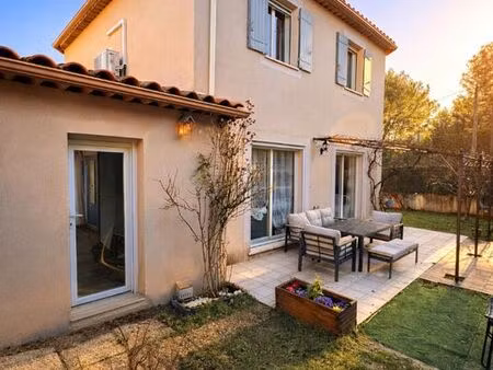 villa 5 pièces 103 m²