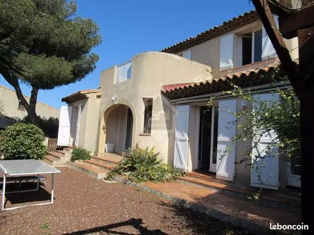 maison d archi dans secteur très recherché de sausset les pins