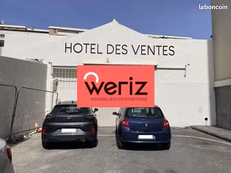 bureaux 605 m²