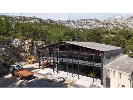 entrepôt neuf 120m² + extérieur – marseille 9ème