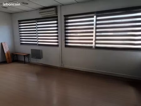 local professionnel 28m2 zi les milles