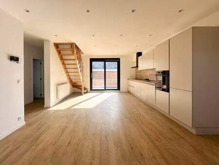 duplex à louer à rue de saintes 2 nivelles (vbe27377)