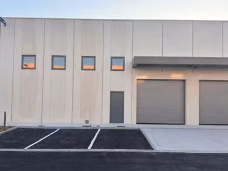 local d’activité sécurisé neuf 211 m² - idéal pme / artisan / e-commerce