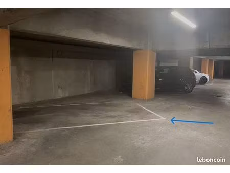 parking 23m² sécurisé centre ville bordeaux