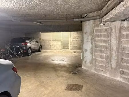 parking - garage sécurisé - jardin public