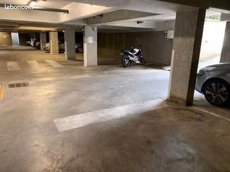 floirac souys – place de parking sécurisée proche arkéa arena