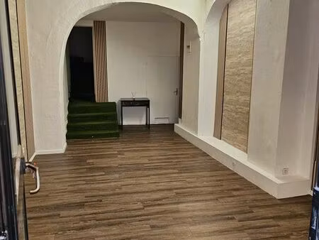 local commercial saisonnier 30 m2