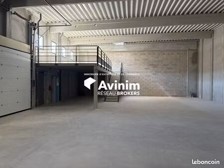local 205 m² les pennes-mirabeau