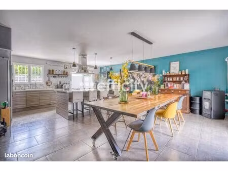maison 7 pièces 153 m²