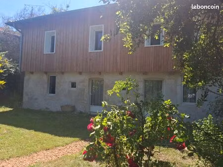 propriété de charme en bord de garonne – calme absolu  sans vis-à-vis  jardin + source + g