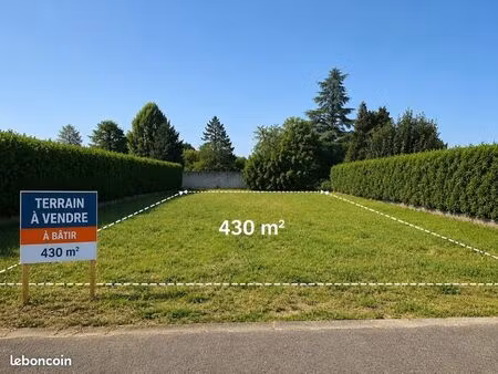 terrain constructible saint yzan de soudiac