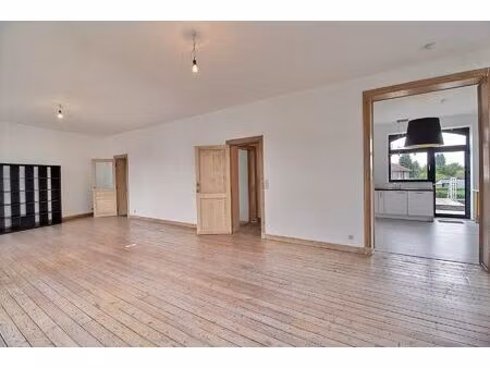duplex à louer à rue du hameau 112 rhode-saint-genèse (vbe28576)