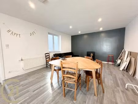 immeuble de rapport à vendre avec terrasse et 4 chambres   tournai (vbe27613)