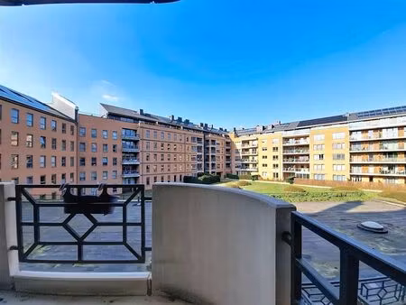 appartement à vendre à grand place 23 louvain-la-neuve (vbe27638)