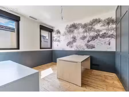 bureaux standing avec extérieur